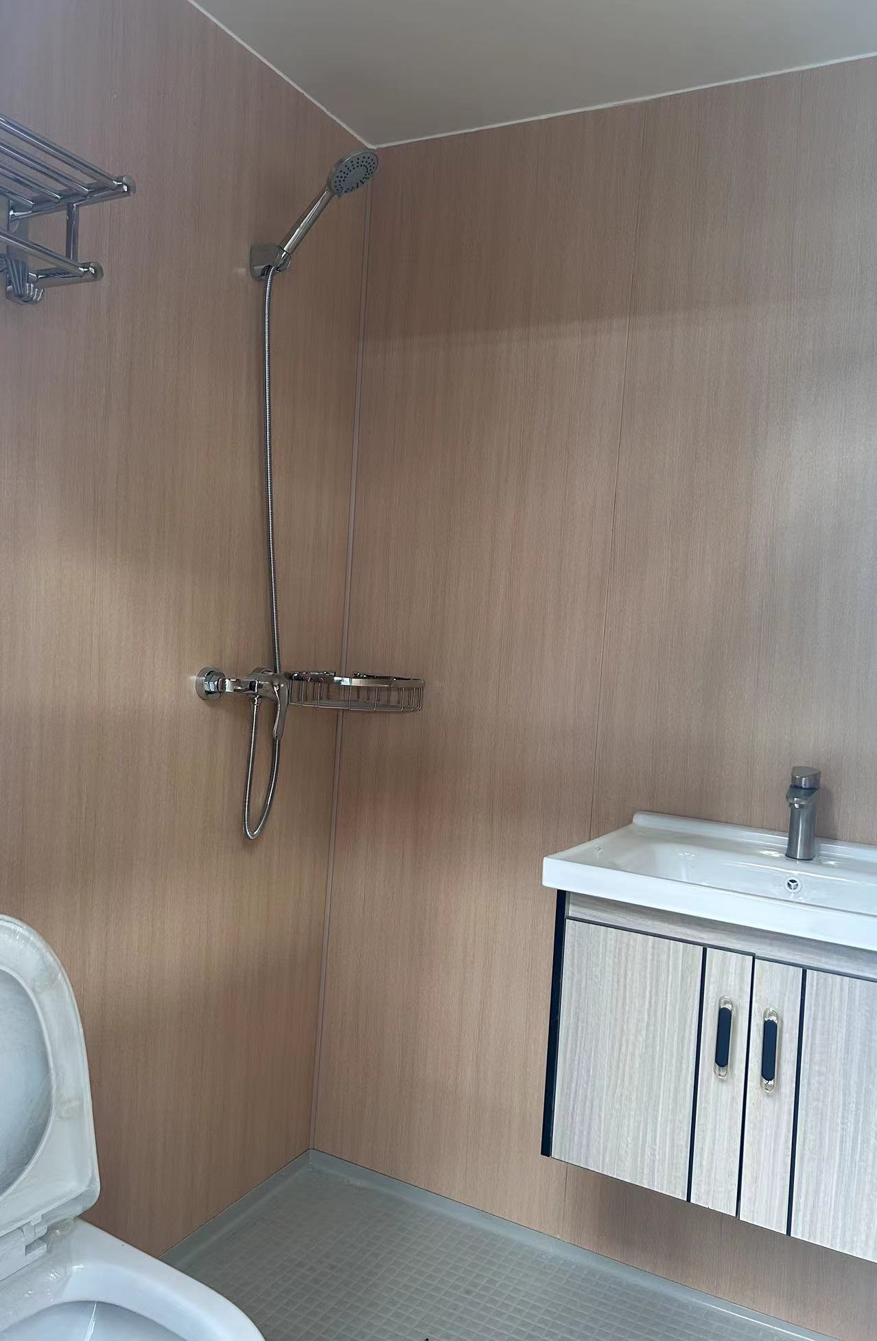 1727342833298660.jpg 1f653eb6f3eace960c43fcc7f6f57eb.jpg